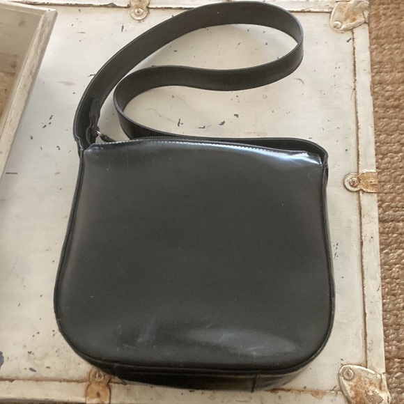 Gucci bag 💕 - Picture 3 of 7